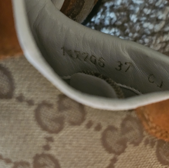 Gucci GG canvas Lowtop Suede Sneakers Size 37 - Picture 8 of 9